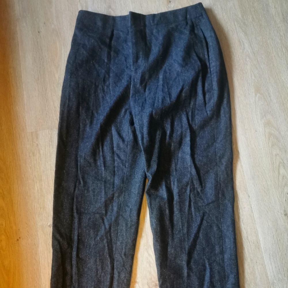 Club Monaco size 2 charcoal grey dress pants
